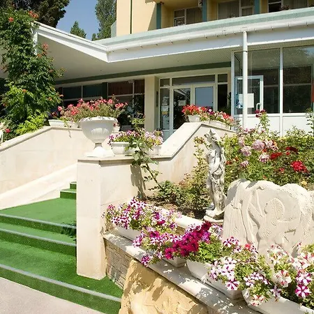 Hotel Park Persey 3*